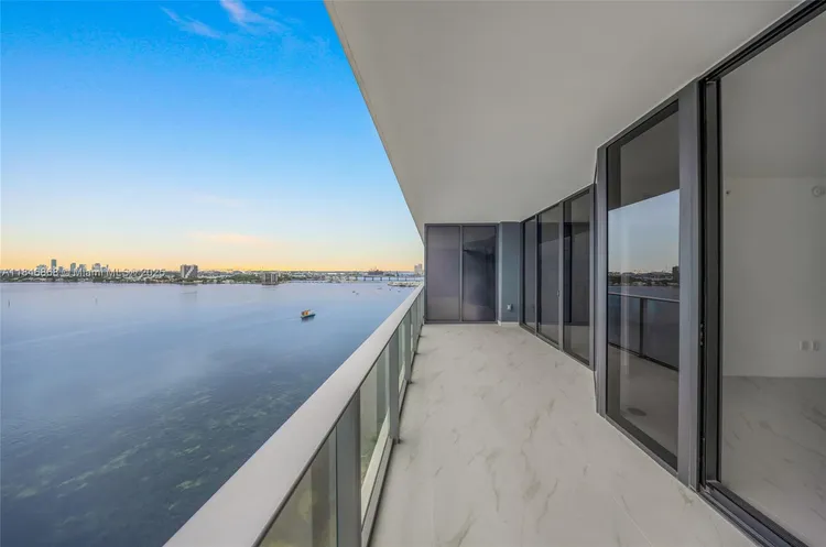 Aria Reserve South Tower #1505 image #11