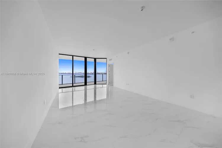 Aria Reserve South Tower #1505 image #22