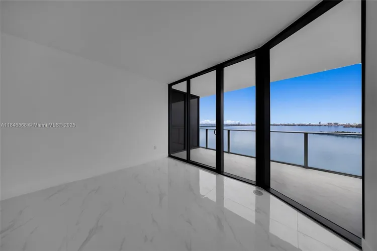 Aria Reserve South Tower #1505 image #27