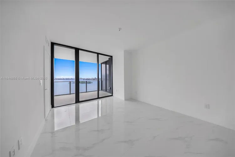 Aria Reserve South Tower #1505 image #37