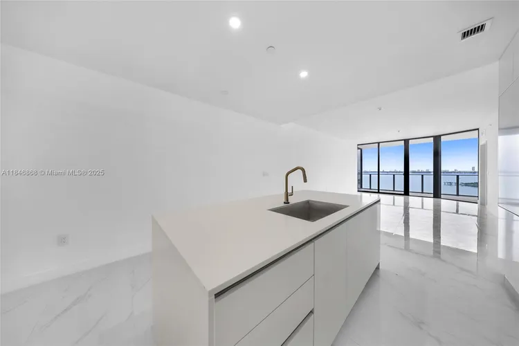 Aria Reserve South Tower #1505 image #7