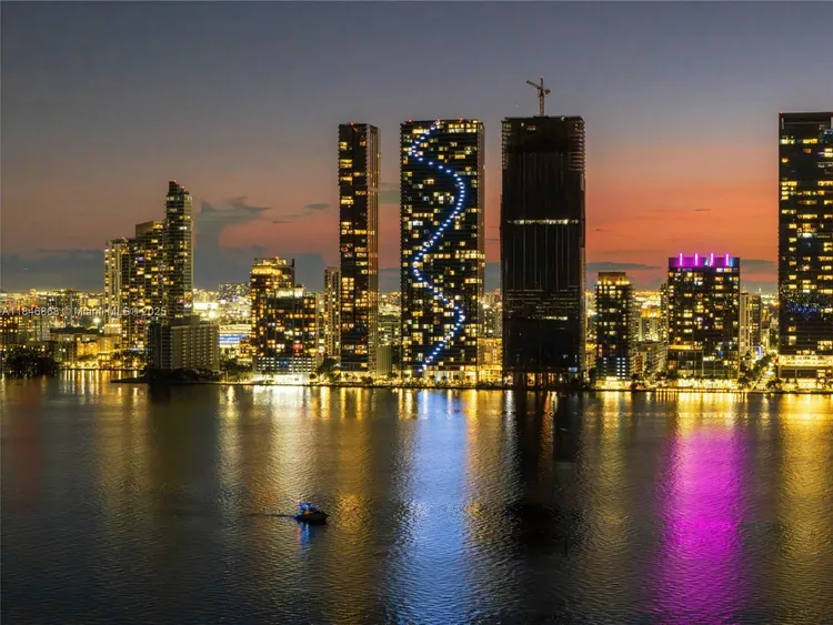 Aria Reserve South Tower #1505 image #98