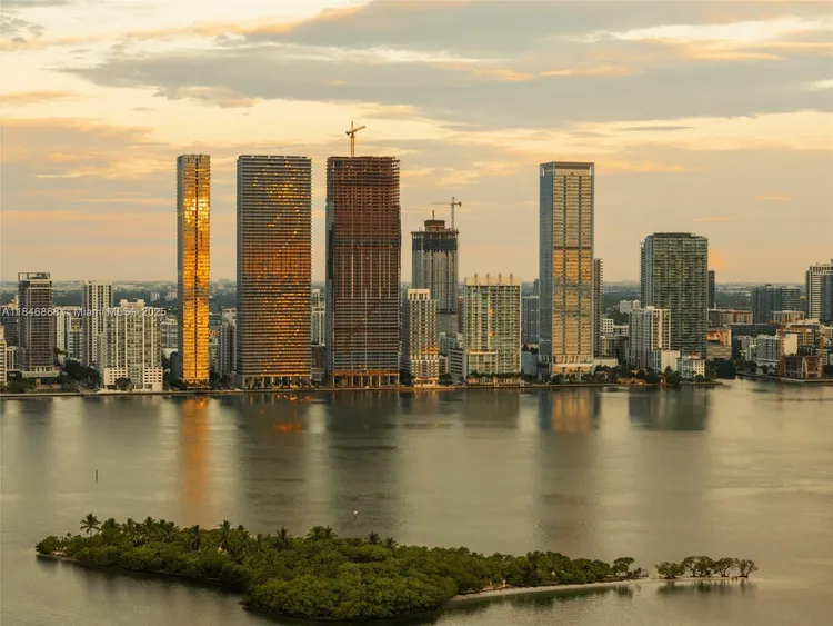 Aria Reserve South Tower #1505 image #99