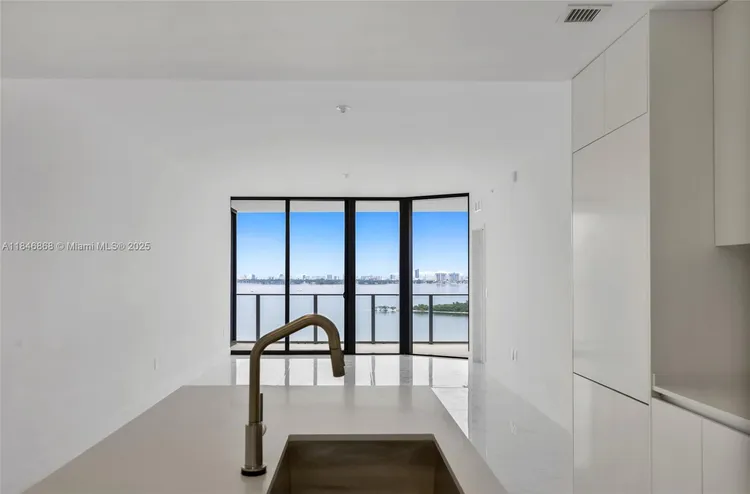Aria Reserve South Tower #1505 image #9