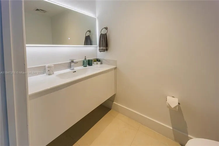Infinity at Brickell #3222 image #17
