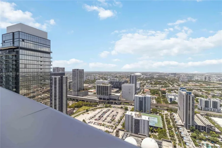 Paramount Miami Worldcenter #4104 image #12