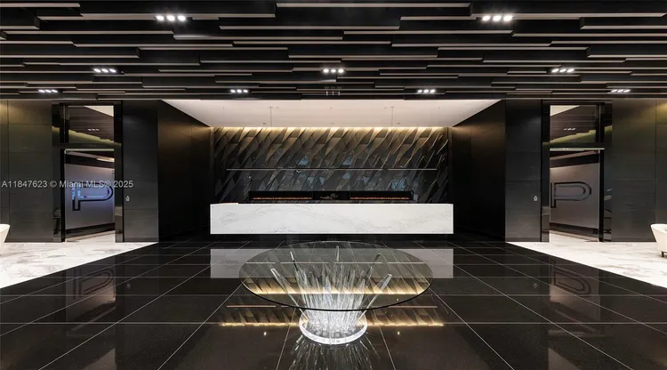 Paramount Miami Worldcenter #4104 image #36