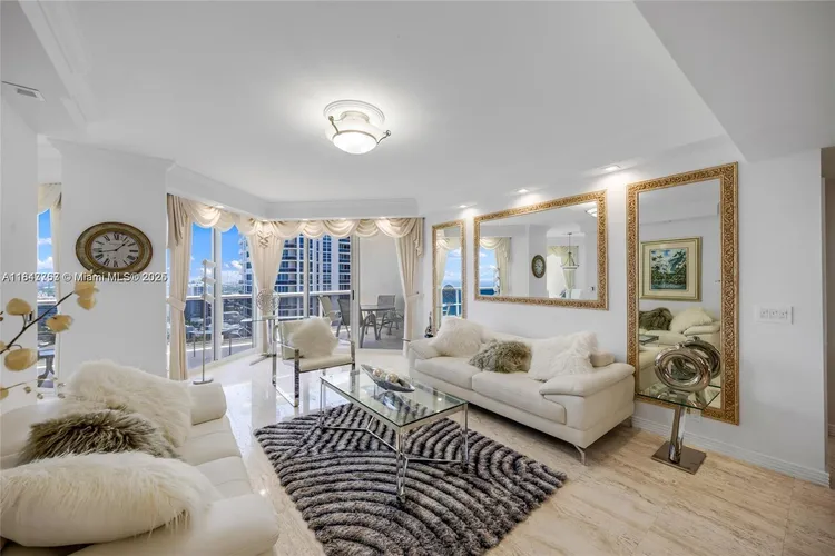 L'Hermitage North Tower #2106 image #20