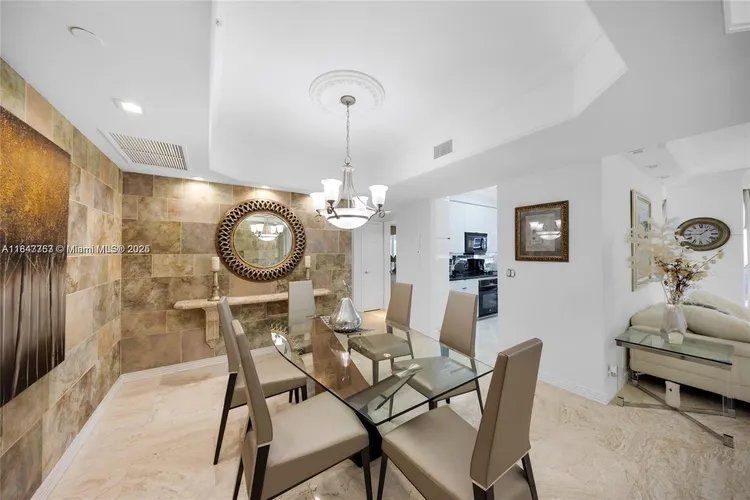 L'Hermitage North Tower #2106 image #25