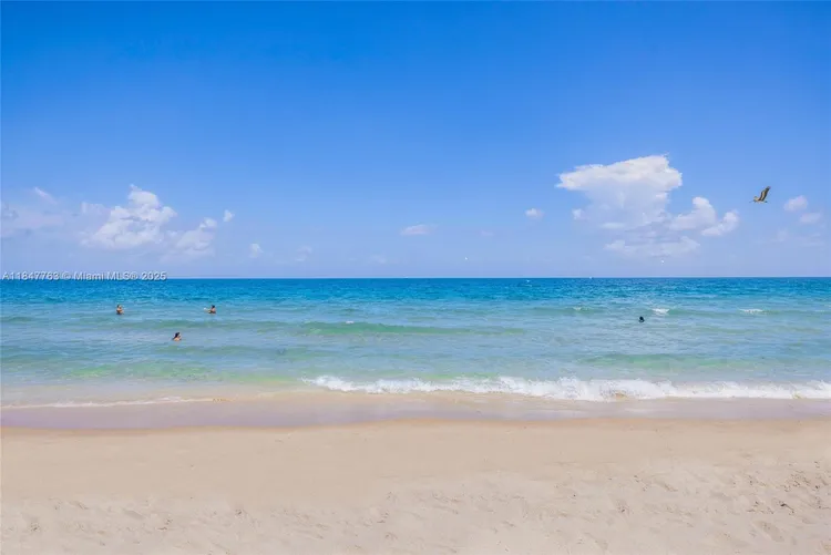 L'Hermitage North Tower #2106 image #37