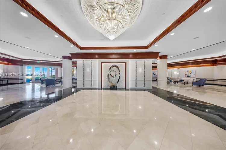 L'Hermitage North Tower #2106 image #39