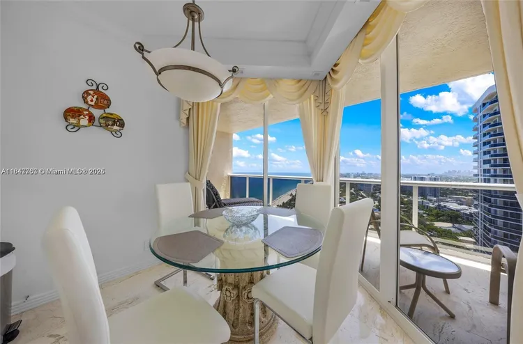 L'Hermitage North Tower #2106 image #7