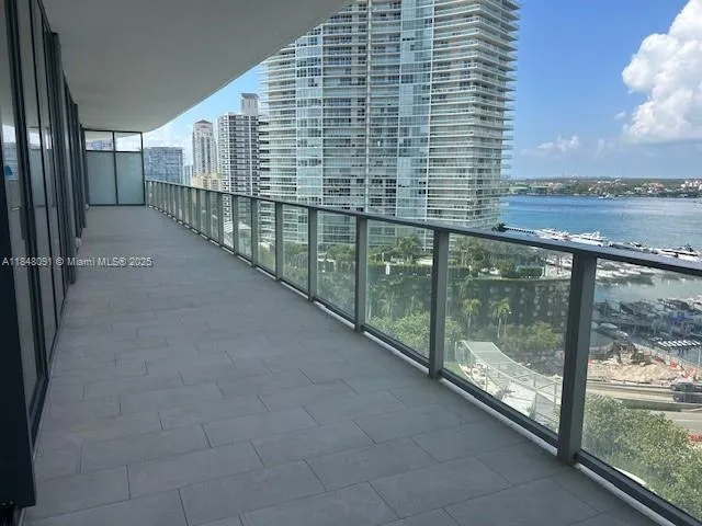 Five Park #1503 image #11