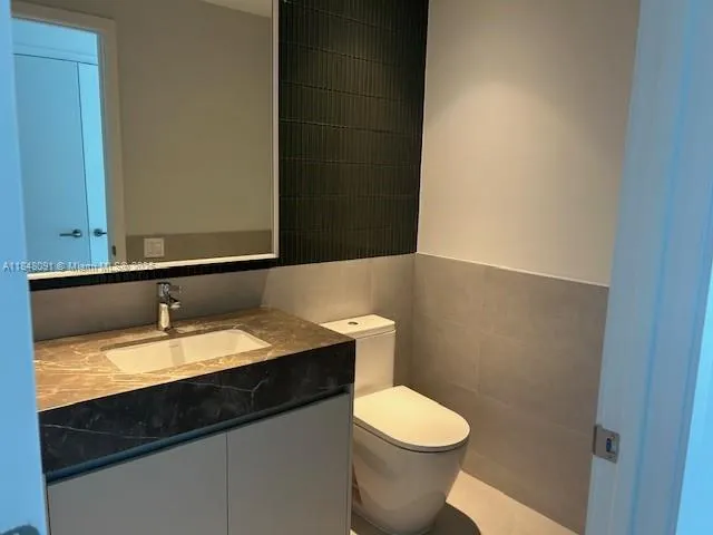 Five Park #1503 image #14