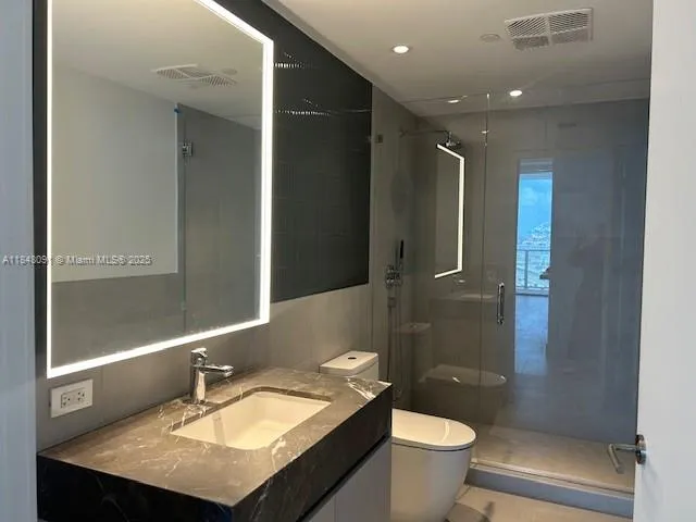 Five Park #1503 image #15