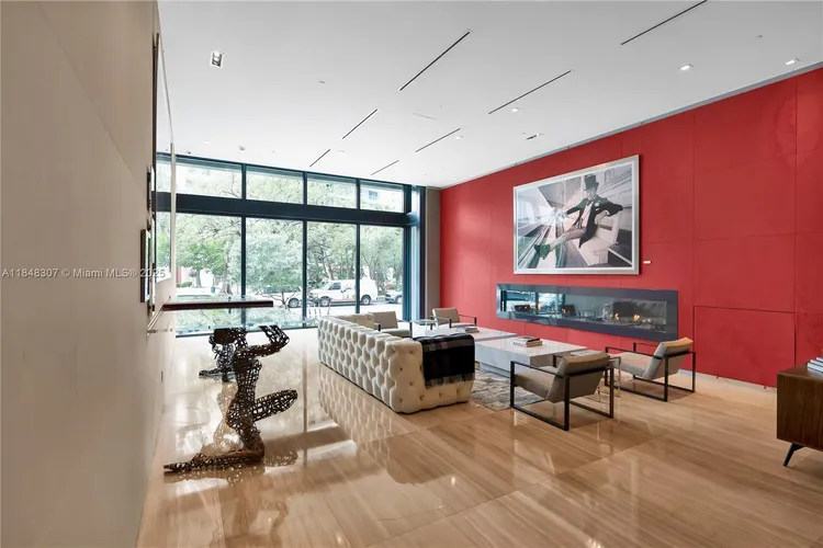 The Bond #2601 image #32