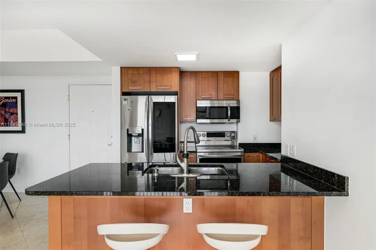 One Village Place #601 image #9