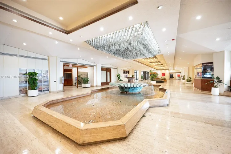 Four Ambassadors #1662 image #14