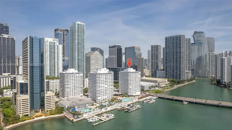 Four Ambassadors #1662 image #15