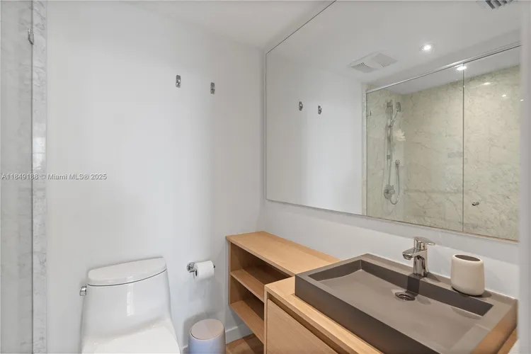 Brickell Townhouse #5EF image #26