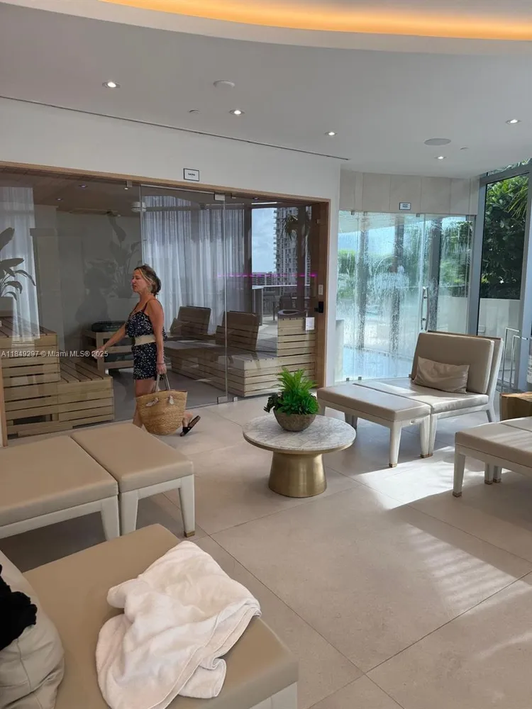 Aria on the Bay #3204 image #19