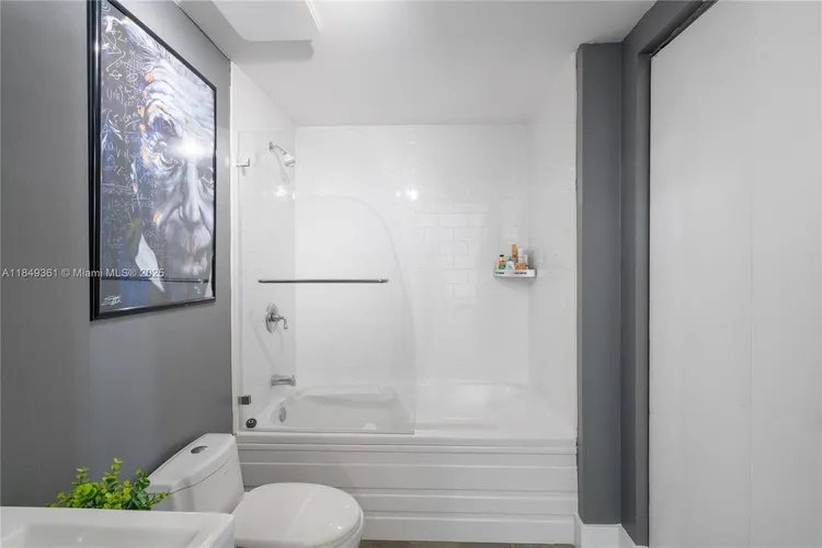 Neo Vertika #2920 image #15