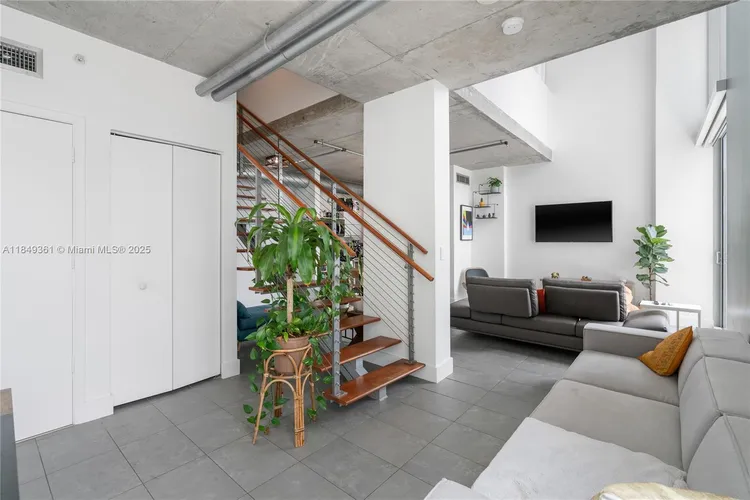 Neo Vertika #2920 image #19