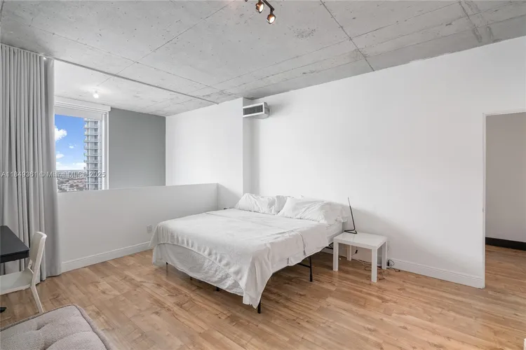 Neo Vertika #2920 image #28