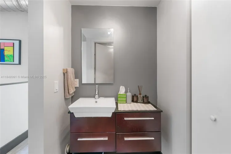 Neo Vertika #2920 image #32