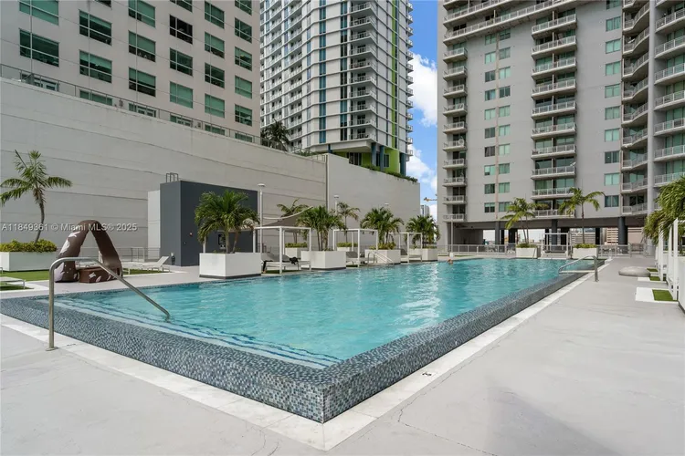 Neo Vertika #2920 image #39