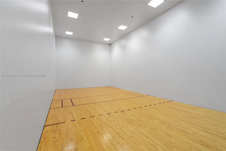 Neo Vertika #2920 image #57