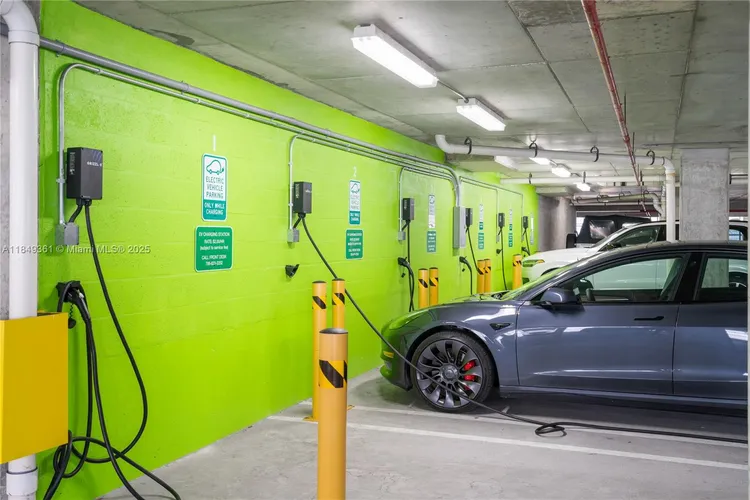 Neo Vertika #2920 image #59