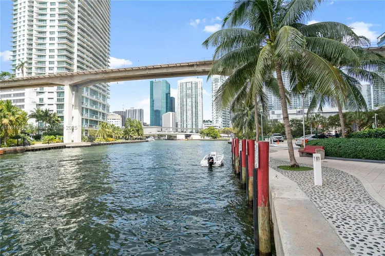 Neo Vertika #2920 image #63