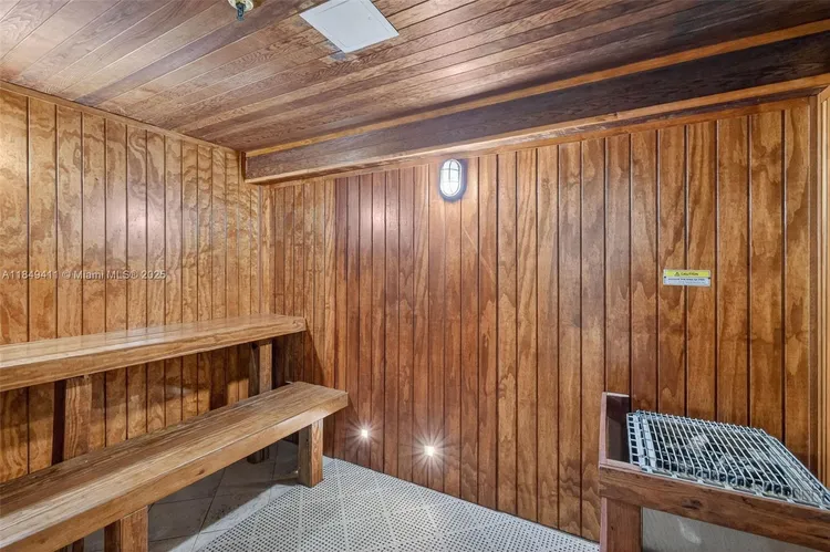 One Miami #3501 image #31