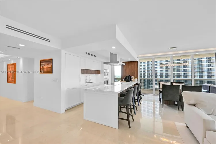 The Beach Club III #2601 image #9