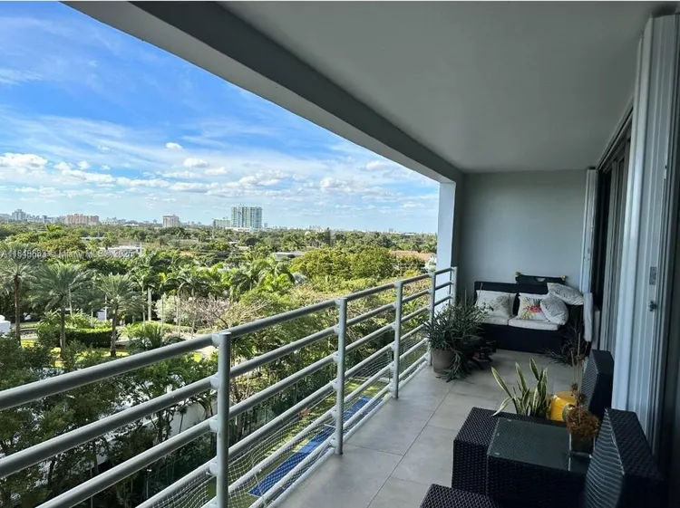 Atlantis on Brickell #1003 image #10