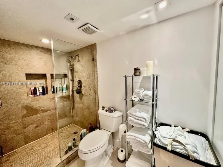 Atlantis on Brickell #1003 image #11