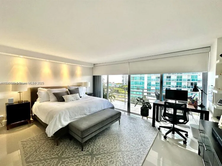 Atlantis on Brickell #1003 image #7