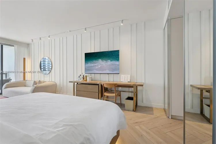 W South Beach #1213 image #7