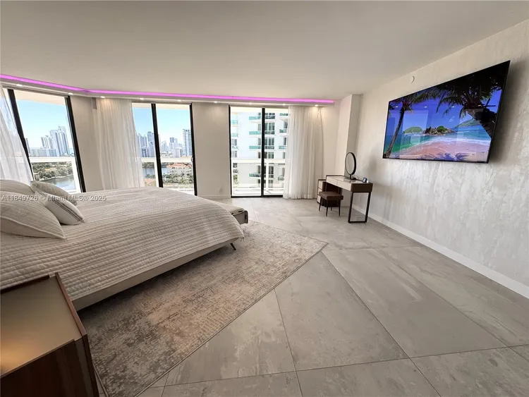 The Landmark #1701 image #22