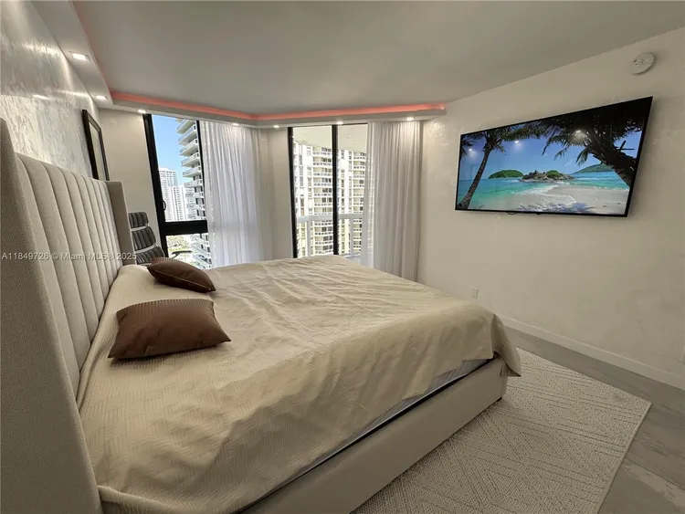 The Landmark #1701 image #34