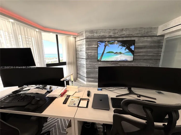 The Landmark #1701 image #38