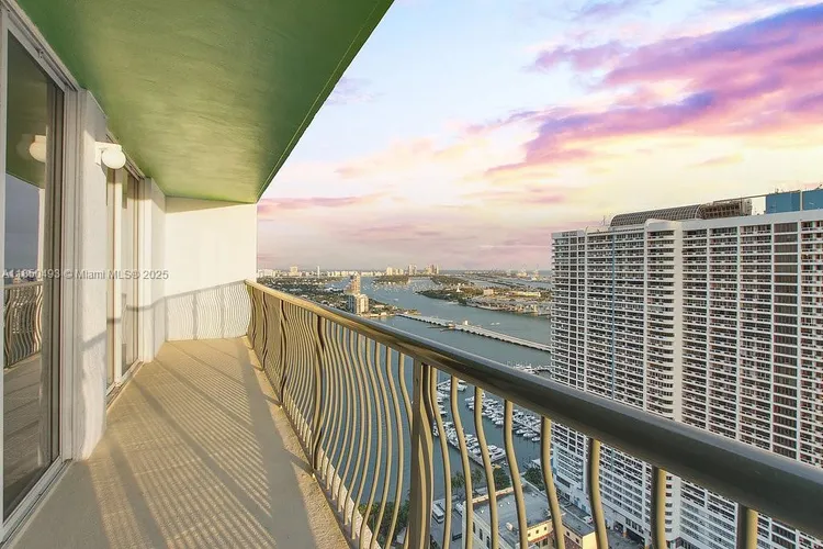 Bay Parc #34C image #11