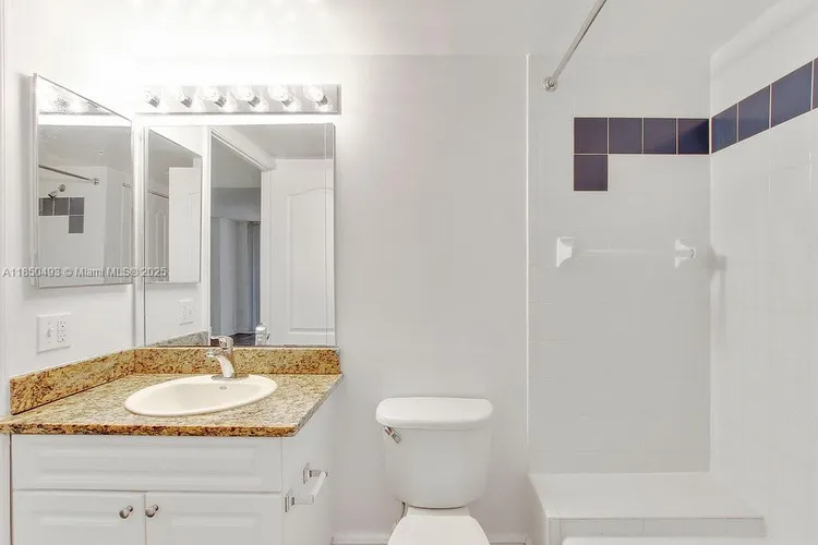 Bay Parc #34C image #21