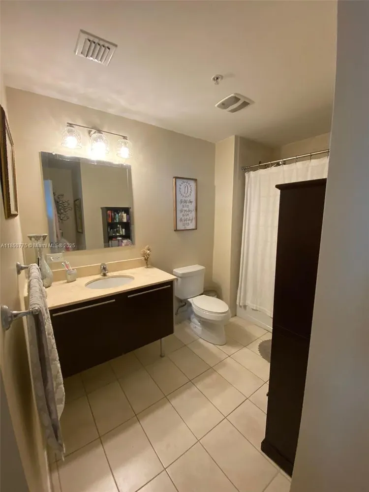 Quantum on the Bay #3617 image #12