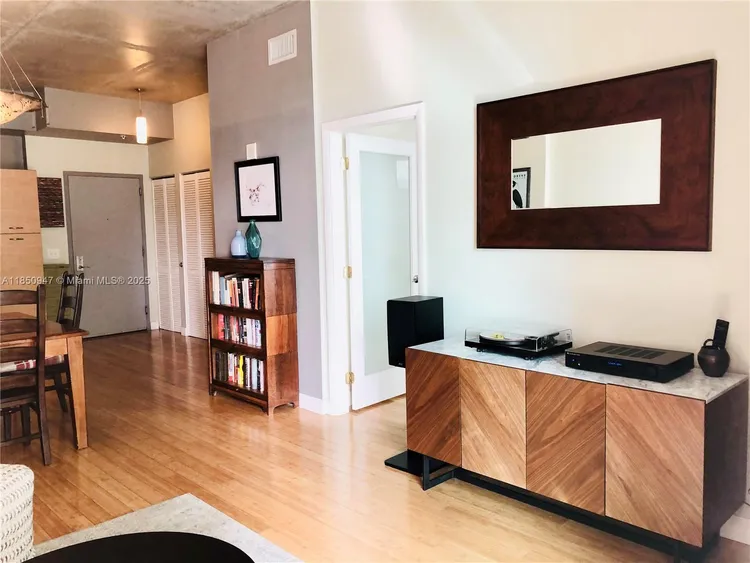 Uptown Lofts #808 image #26