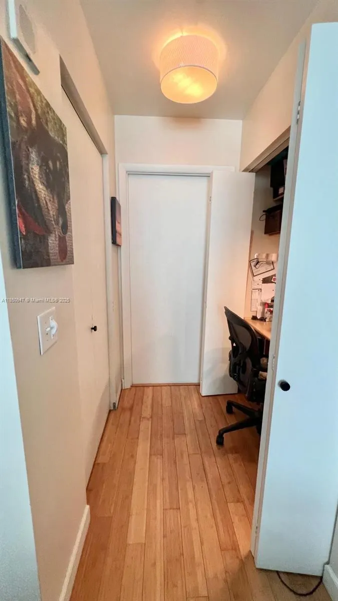 Uptown Lofts #808 image #32