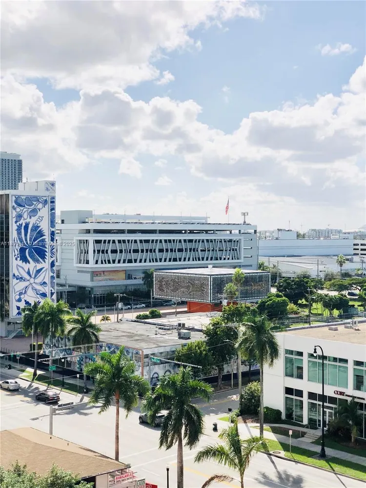 Uptown Lofts #808 image #6