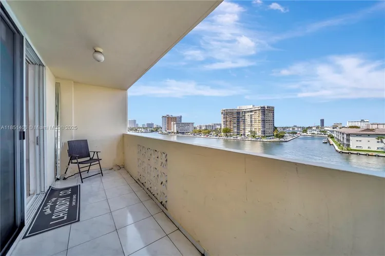 Plaza Towers North #511 image #15