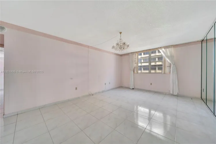 Plaza Towers North #511 image #19